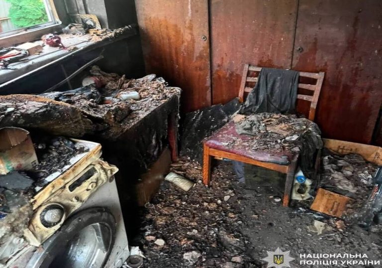 У Димерській громаді чоловік влаштував пожежу у власному будинку через конфлікт із дружиною