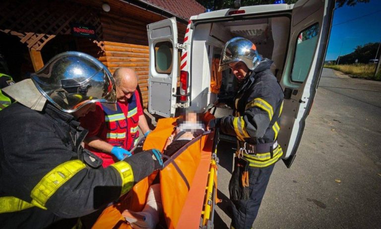 Смертельна аварія на автошляху Київ — Одеса поблизу Сніжків: є жертва, серед постраждалих діти