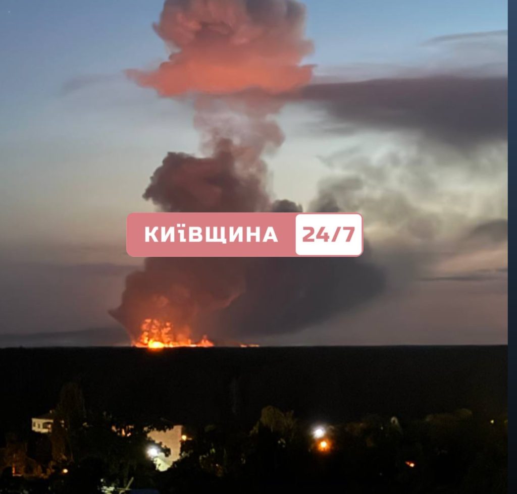 Гучний вибух і пожежа поблизу Києва: прокуратура встановлює обставини інциденту