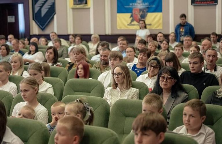 Мешканку Макарівської громади відзначили за виховання п’яти дітей