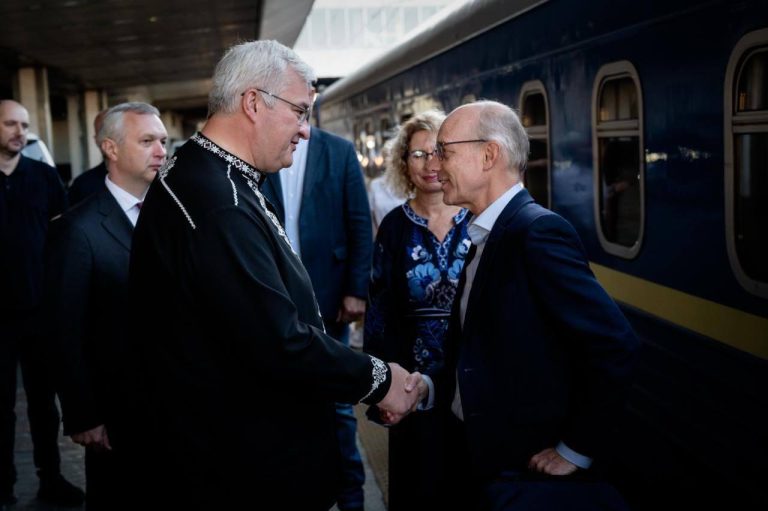 Європейські лідери приїхали до Києва з нагоди 35-ї річниці Незалежності України