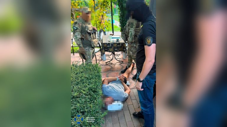 СБУ розкрила в Києві шахрайську схему фіктивного «бронювання» через інтернет‑сервіси