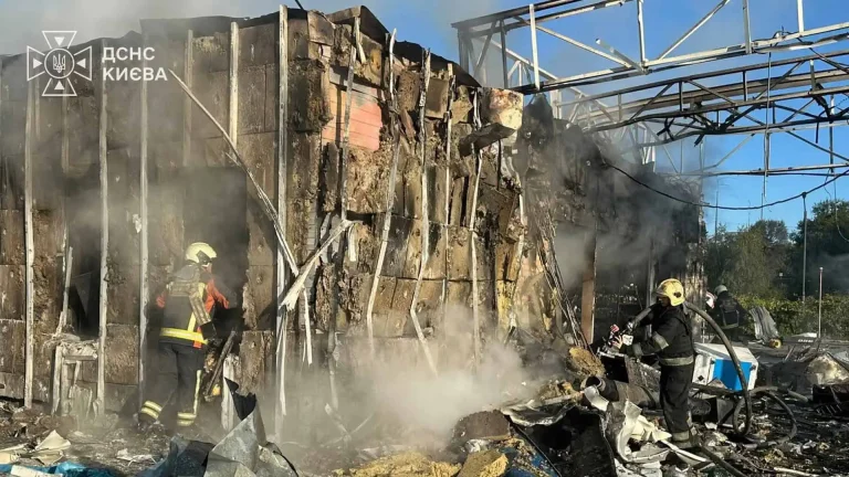 У Києві внаслідок обстрілу поранено 25 людей, двоє загинули