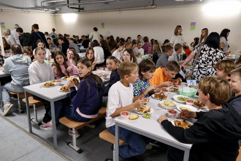 У Київській області близько 120 тисяч дітей мають доступ до їжі під час тривог