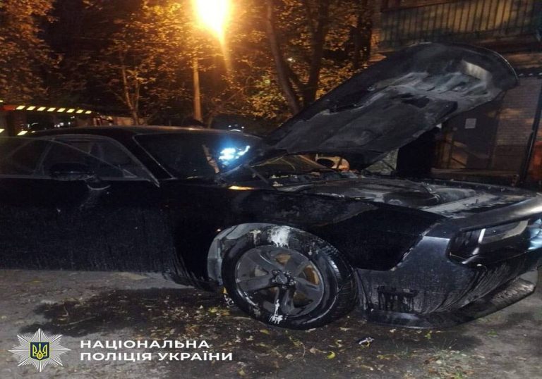 У Києві 46-річний батько втягнув неповнолітнього сина у злочин