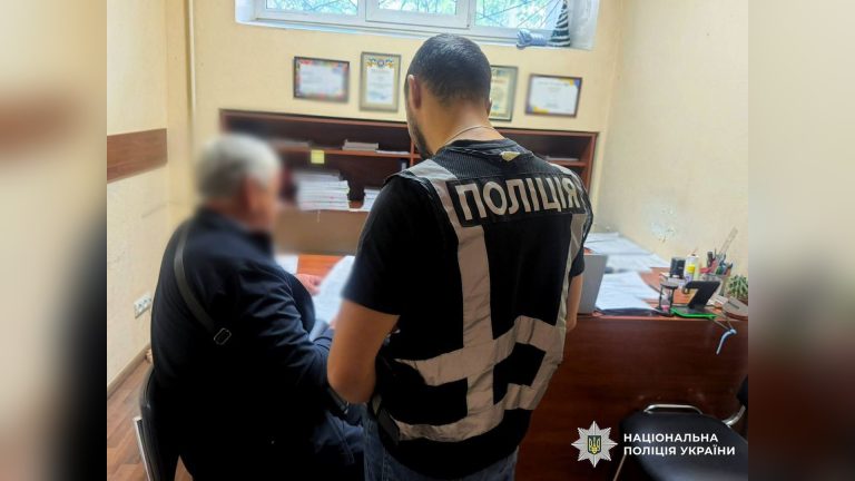 Бригадира КП УЗН у Деснянському районі підозрюють у службовому порушенні