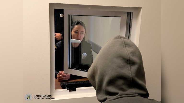 У Подільському районі поліція впровадила систему Custody Records