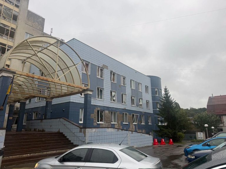 Пошкодження КДЦ Подільського району: адреси прийому сімейних лікарів