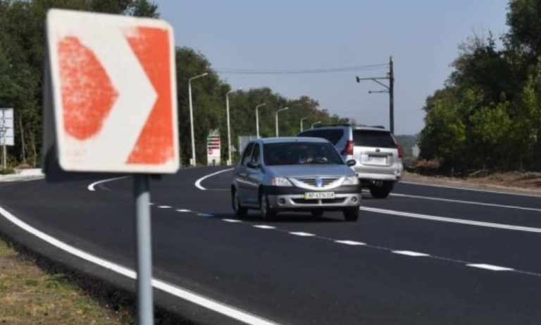 Після російського удару по складах у Милі на Київщині відновили рух трасою Київ — Чоп