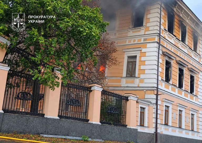 Атака російського безпілотника на будівлю НАН у Києві: свідчення очевидця