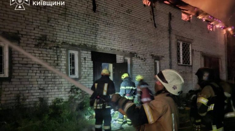 Атаки дронів за добу пошкодили 34 цивільні об’єкти на Київщині