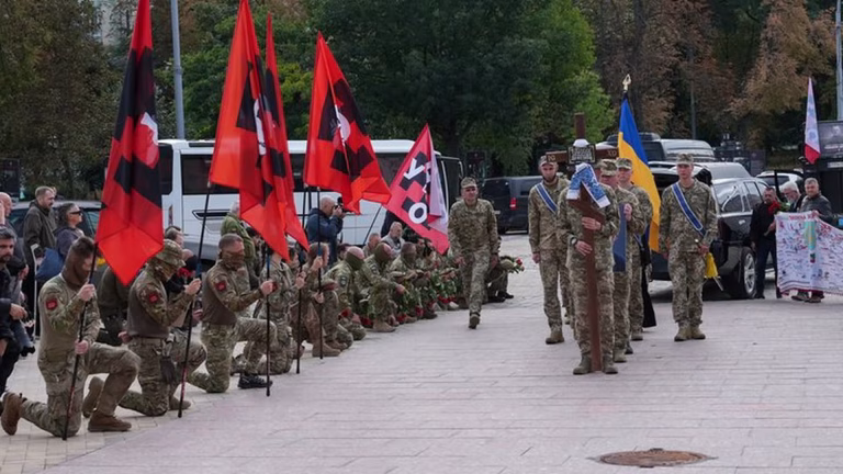 В останню путь проводжають Миколу Карпюка у Києві – співзасновника УНА-УНСО