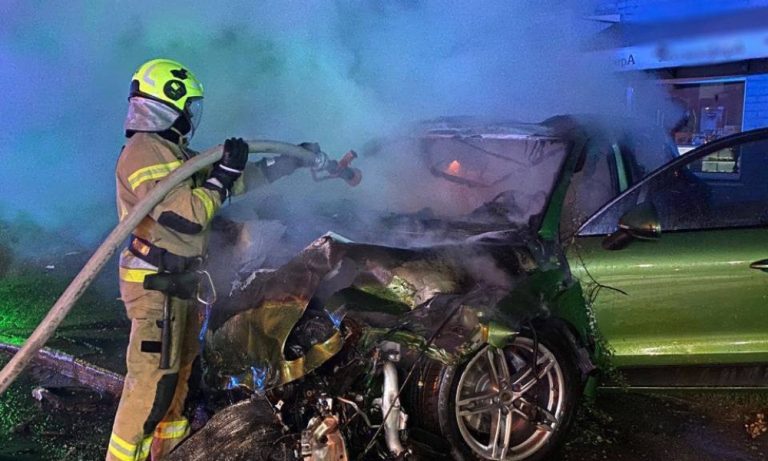 У Києві після зіткнення спалахнув Porsche — що відомо про нічну аварію