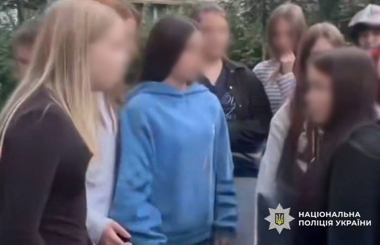 У Києві поліція з’ясувала учасниць сутички, в якій постраждала 15-річна школярка