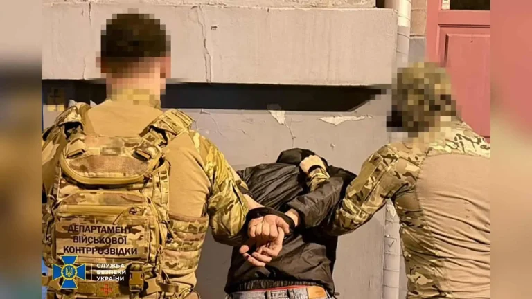 Військовослужбовця підозрюють у сприянні ударам по Києву