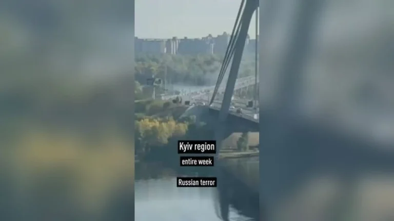 Російський дрон атакував Північний міст у Києві