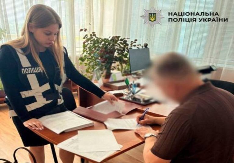 У Києві судитимуть колишнього посадовця Солом’янської РДА через збитки понад 5,4 млн грн на закупівлі електроенергії для шкіл
