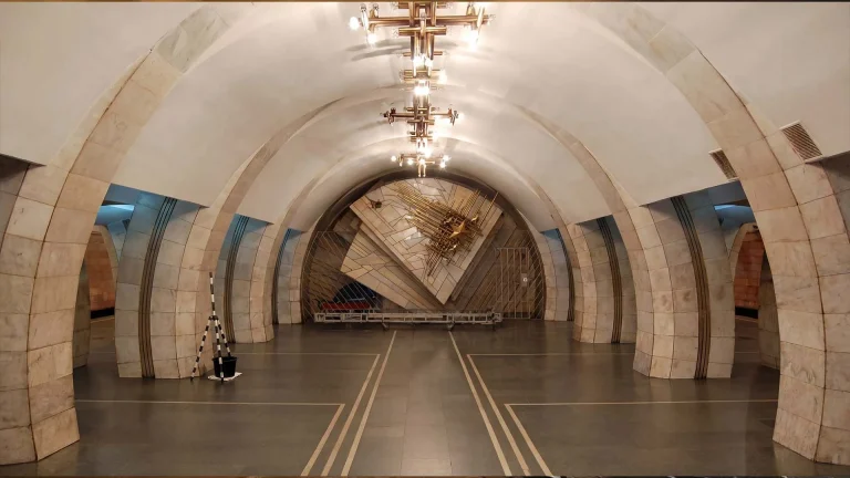 Метрополітен Києва відновлює курсування з інтервалом у 6 хвилин