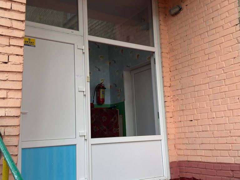 В Ірпені внаслідок російського обстрілу зазнав пошкоджень дитячий садок «Казка»
