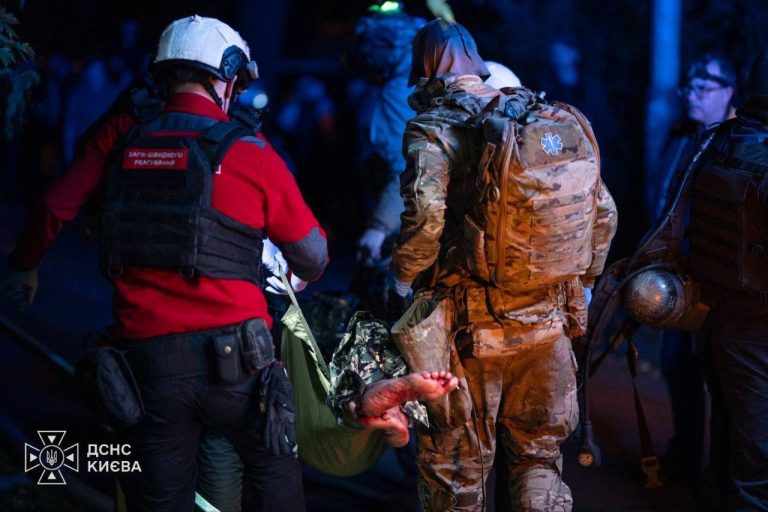 Трьох загиблих, двадцять двоє поранених і масштабні руйнування у Деснянському та Голосіївському районах